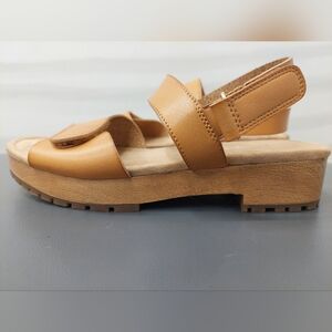 Cat & Jack sandal 4